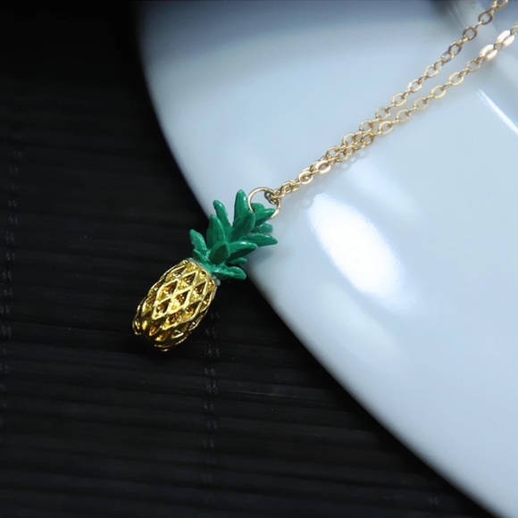 Pineapple Necklace - Picture 2 of 8
